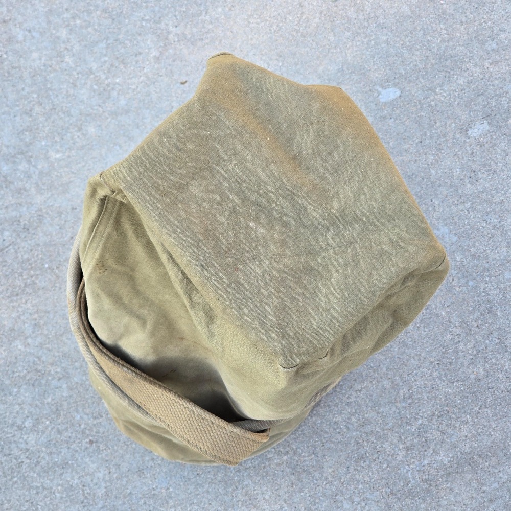 WWII US Military Army Canvas Water Bucket 1943 Collapsible Jeep Cavalry Pail - Picture 10 of 16